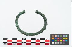 Foto von Bronzeknotenarmreif (NHMW-PRAE-026134)